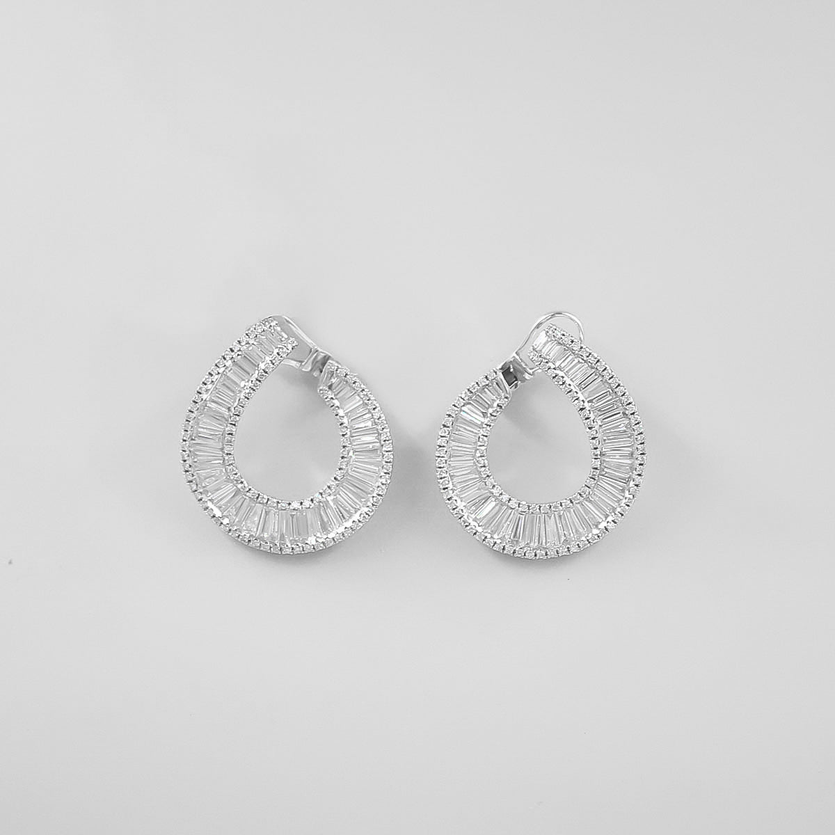 Sopra Diamond Earrings