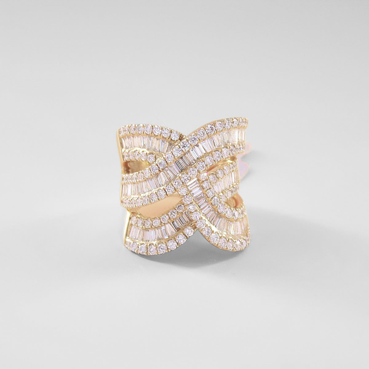 Sopra Diamond Ring