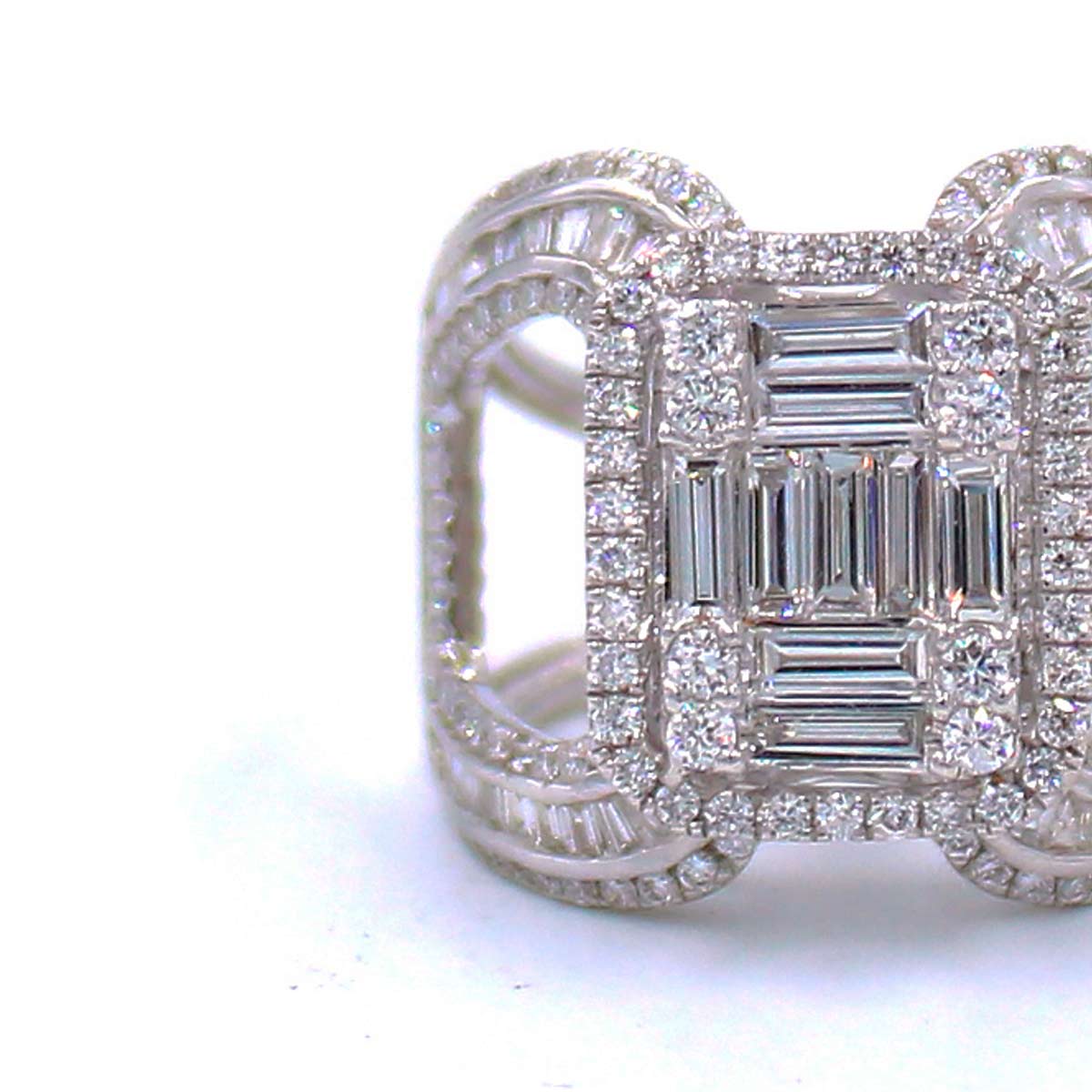 Round and Baguette Diamond Ring